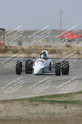 media/Oct-25-2025-CalClub SCCA (Sat) [[34c778dfbe]]/Group 5/Qualifying/
